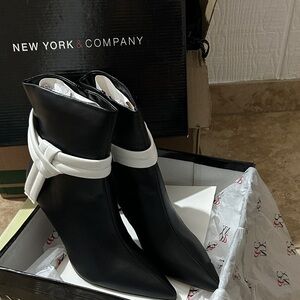 New York & Company Elegant Black and White Heeled Boots